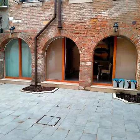 Corte Morandi 아파트 *